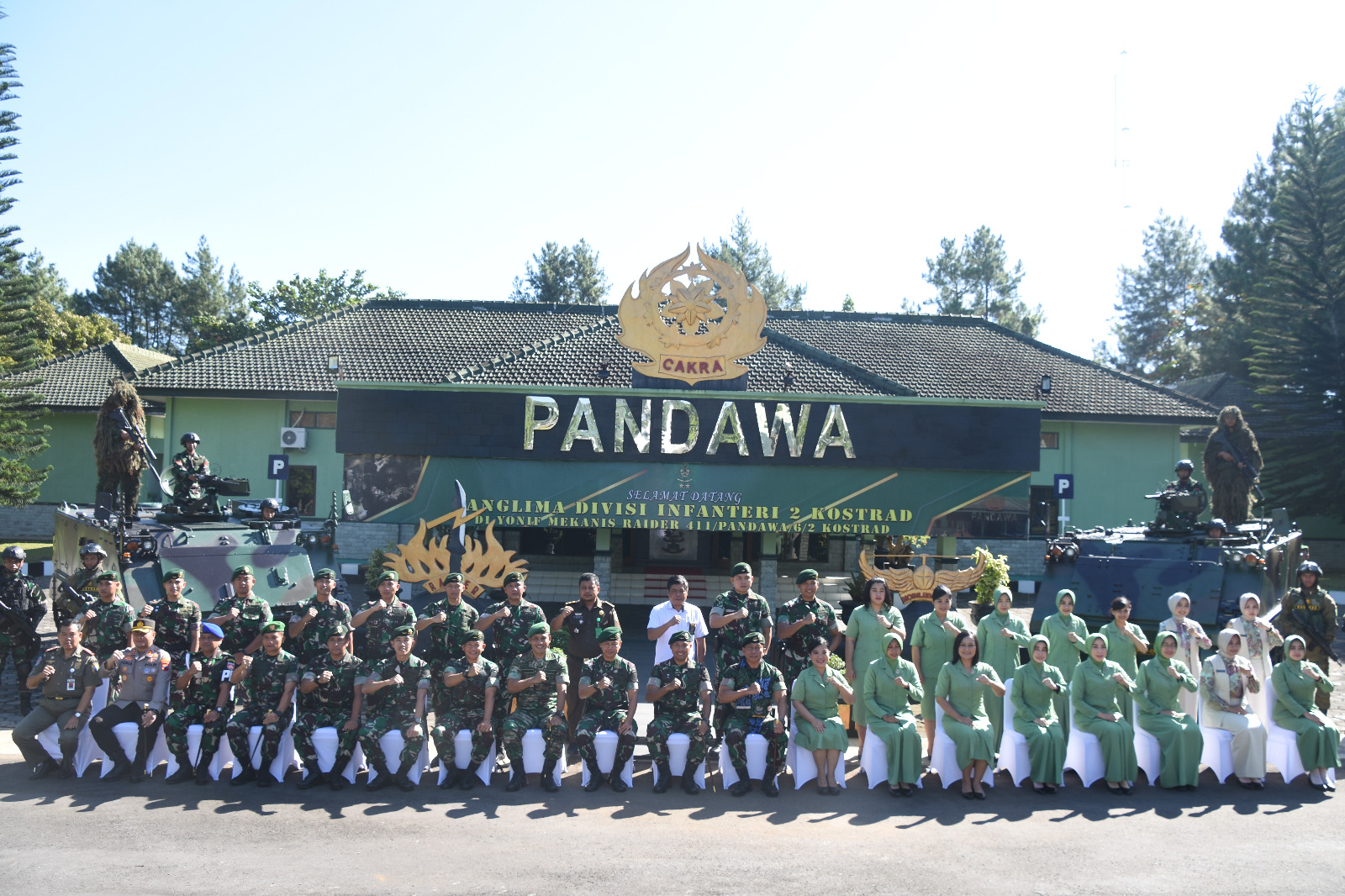 Danrem 073/Makutarama Sambut Kunjungan Kerja Pangdiv 2 Kostrad di Mako Yonif MR 411/Pandawa